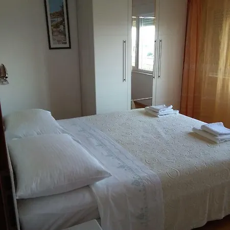 Apartment Roza Trogir